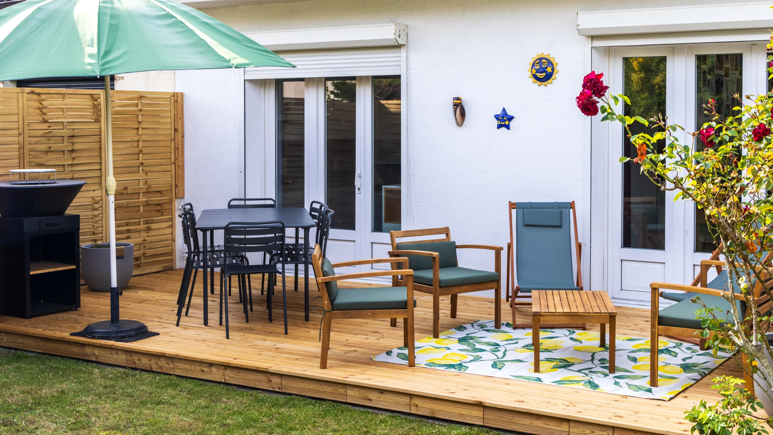 Terrasse extérieure aménagée de la location de vacances à Le Portel
